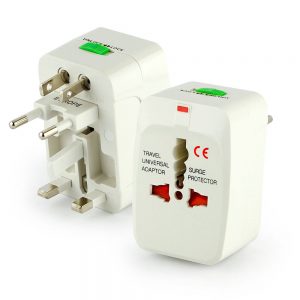 Adaptador Universal de Tomadas - 150 Países
